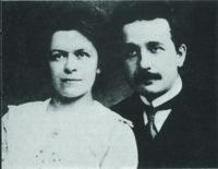 129 Mileva Marić et Albert Einstein en 1912 72.jpg