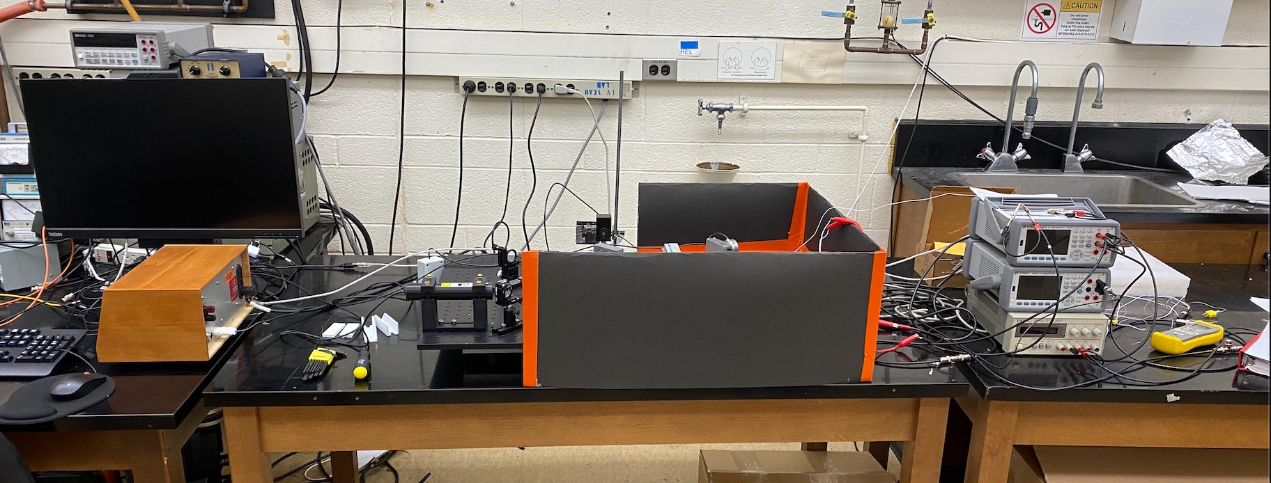Photo of AMI Apparatus.